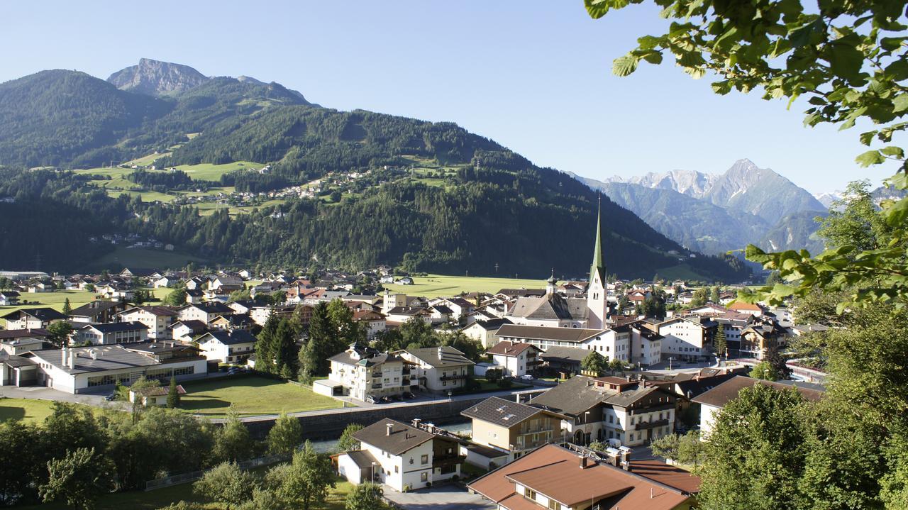 Appartmenthaus Martina Zell am Ziller Bagian luar foto